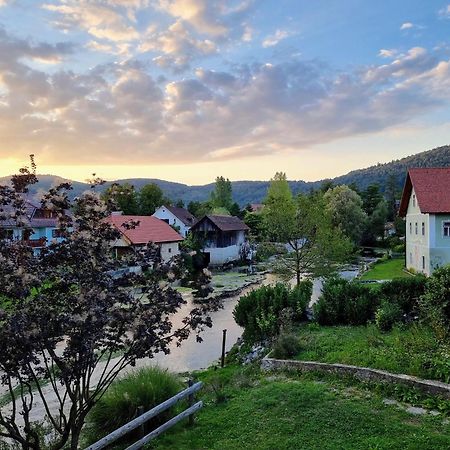 Krka River Lodge Znojile pri Krki Zewnętrze zdjęcie