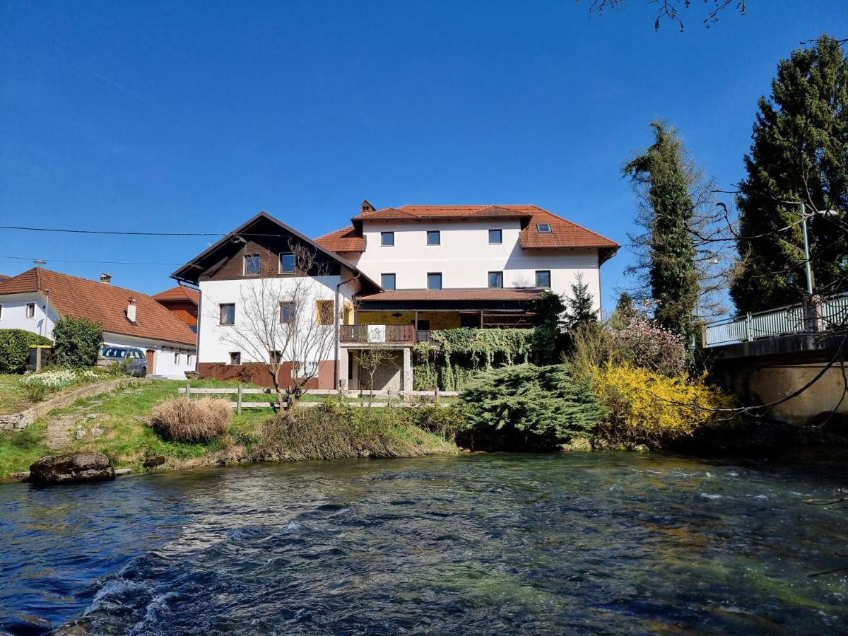 Krka River Lodge Znojile pri Krki Zewnętrze zdjęcie