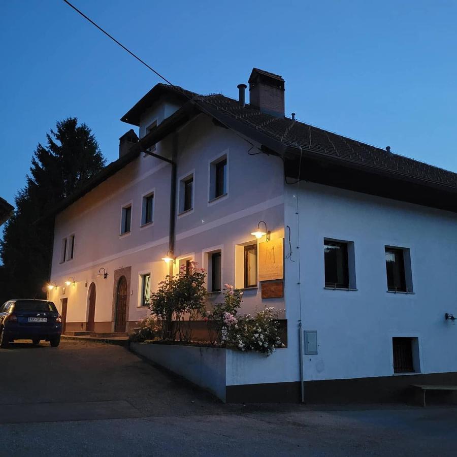 Krka River Lodge Znojile pri Krki Zewnętrze zdjęcie