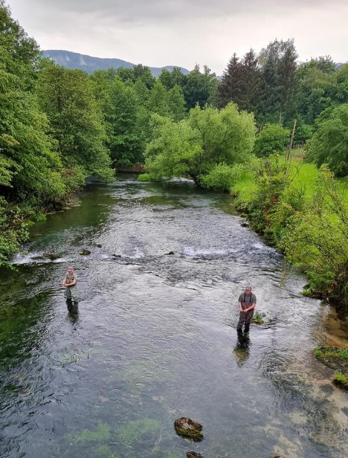 Krka River Lodge Znojile pri Krki Zewnętrze zdjęcie