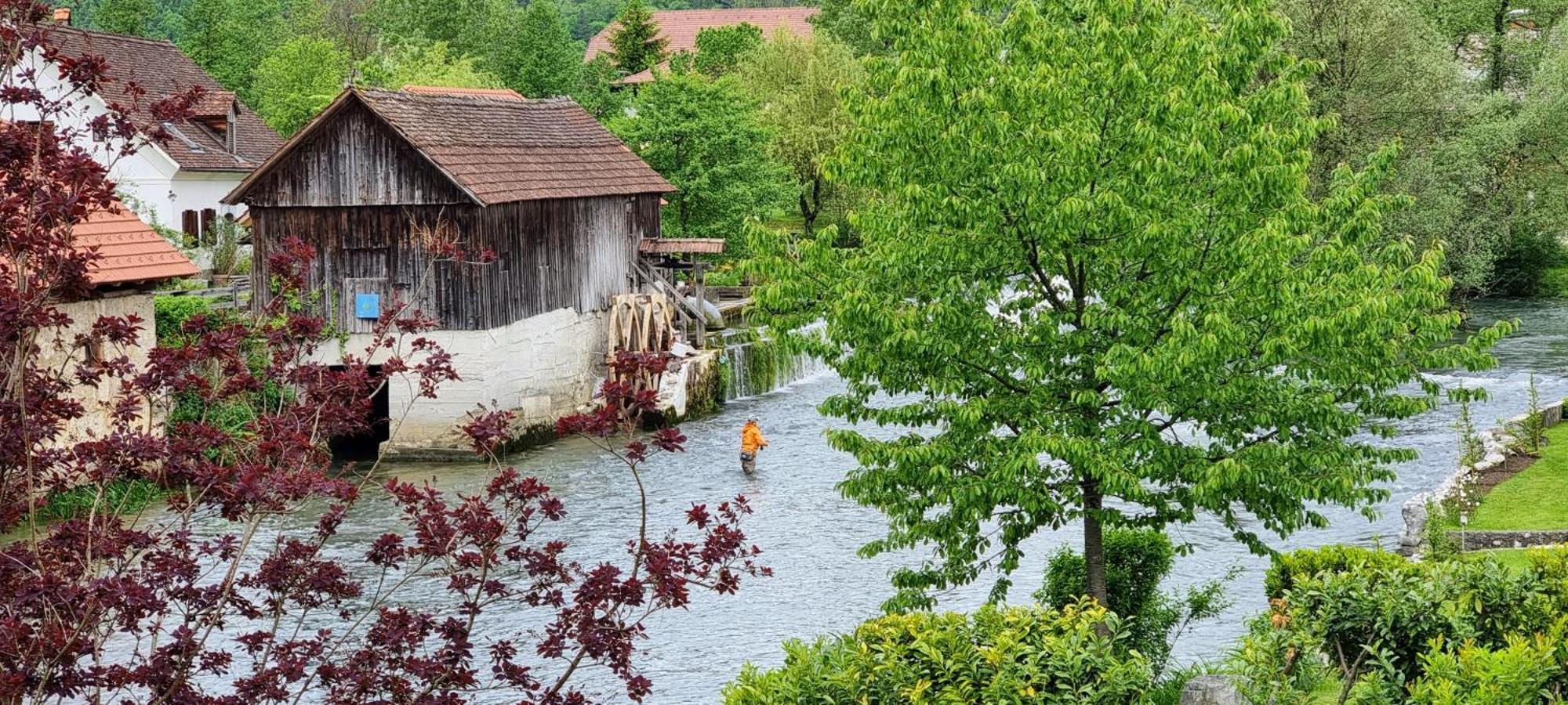 Krka River Lodge Znojile pri Krki Zewnętrze zdjęcie